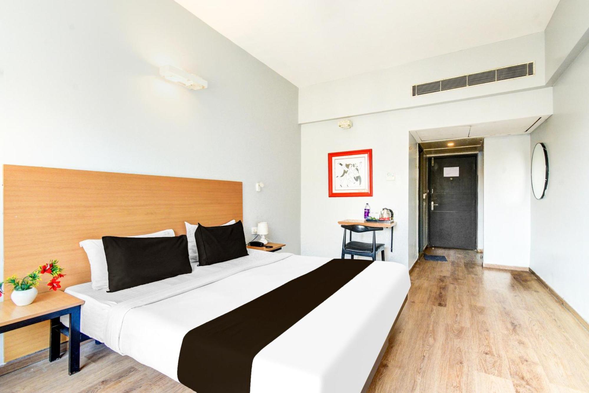 Super Townhouse Lakdikapul 호텔 하이데라바드 외부 사진