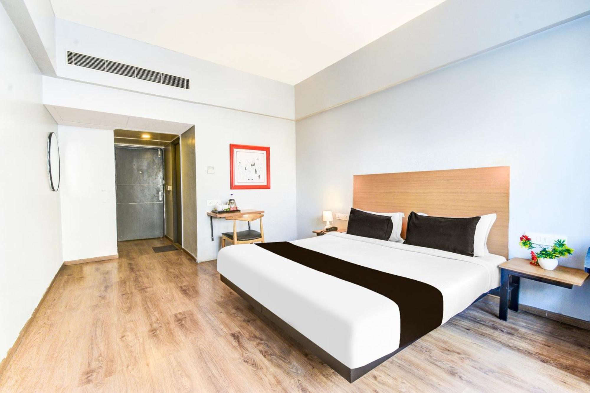 Super Townhouse Lakdikapul 호텔 하이데라바드 외부 사진