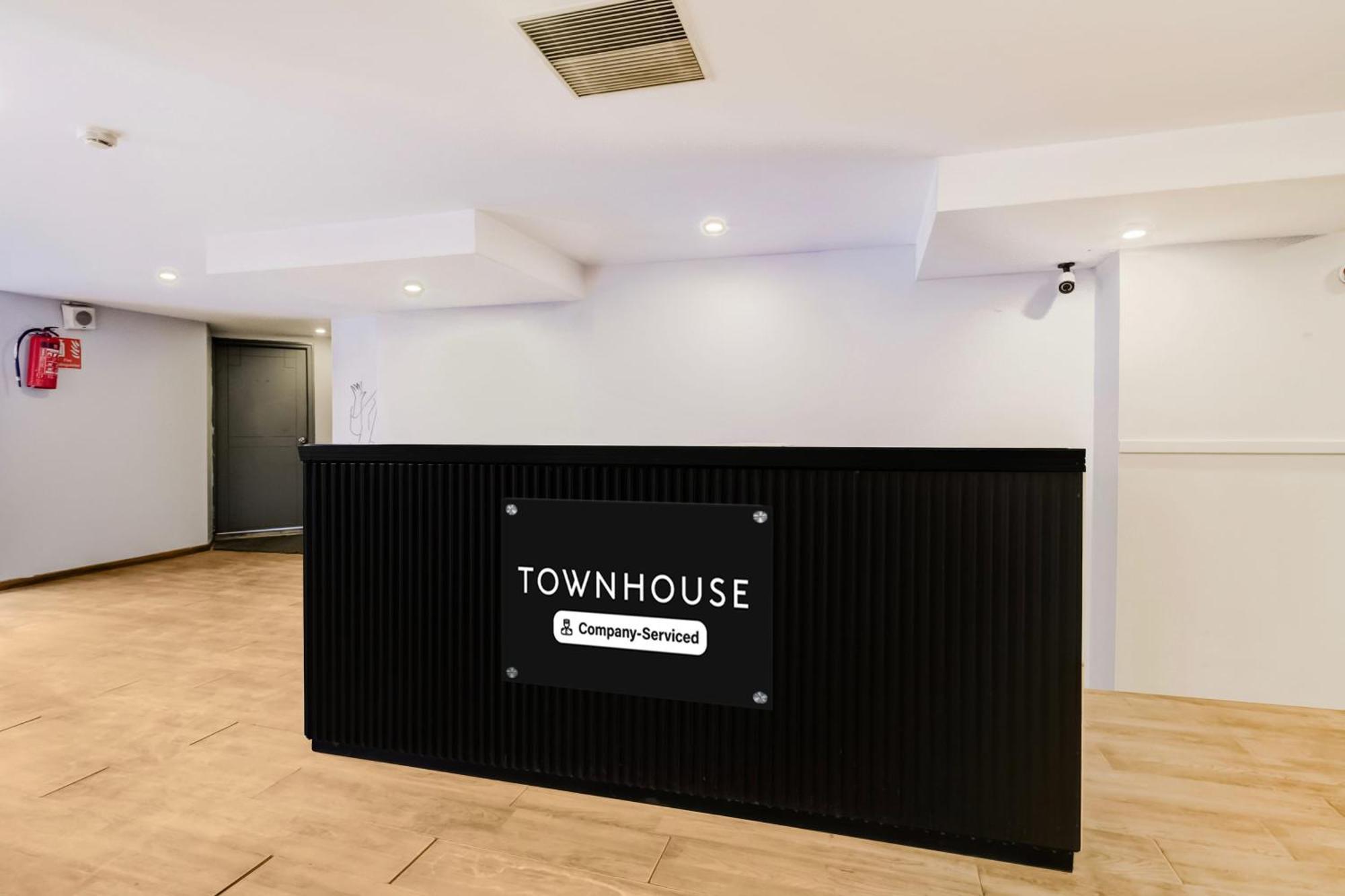 Super Townhouse Lakdikapul 호텔 하이데라바드 외부 사진