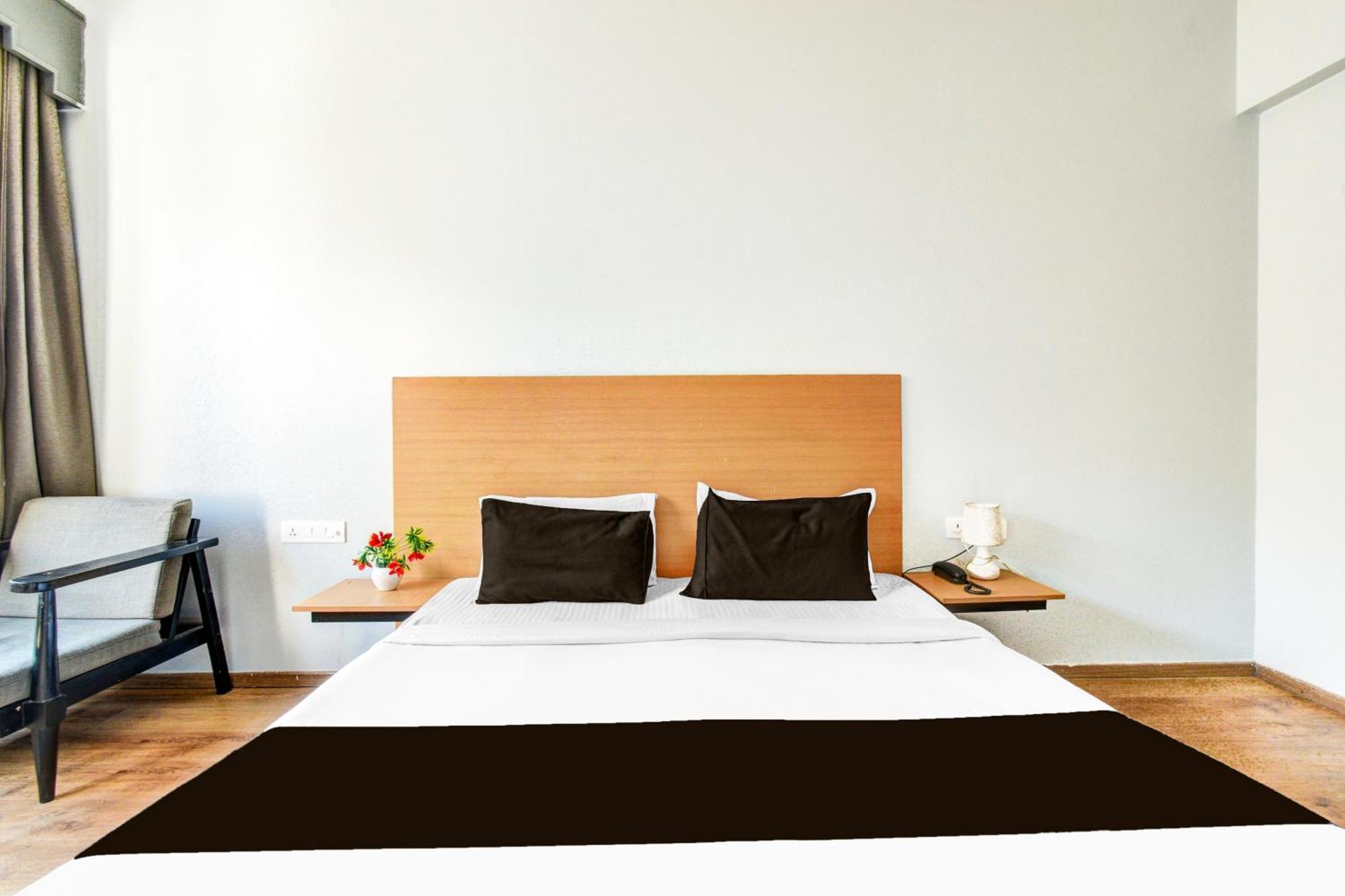Super Townhouse Lakdikapul 호텔 하이데라바드 외부 사진