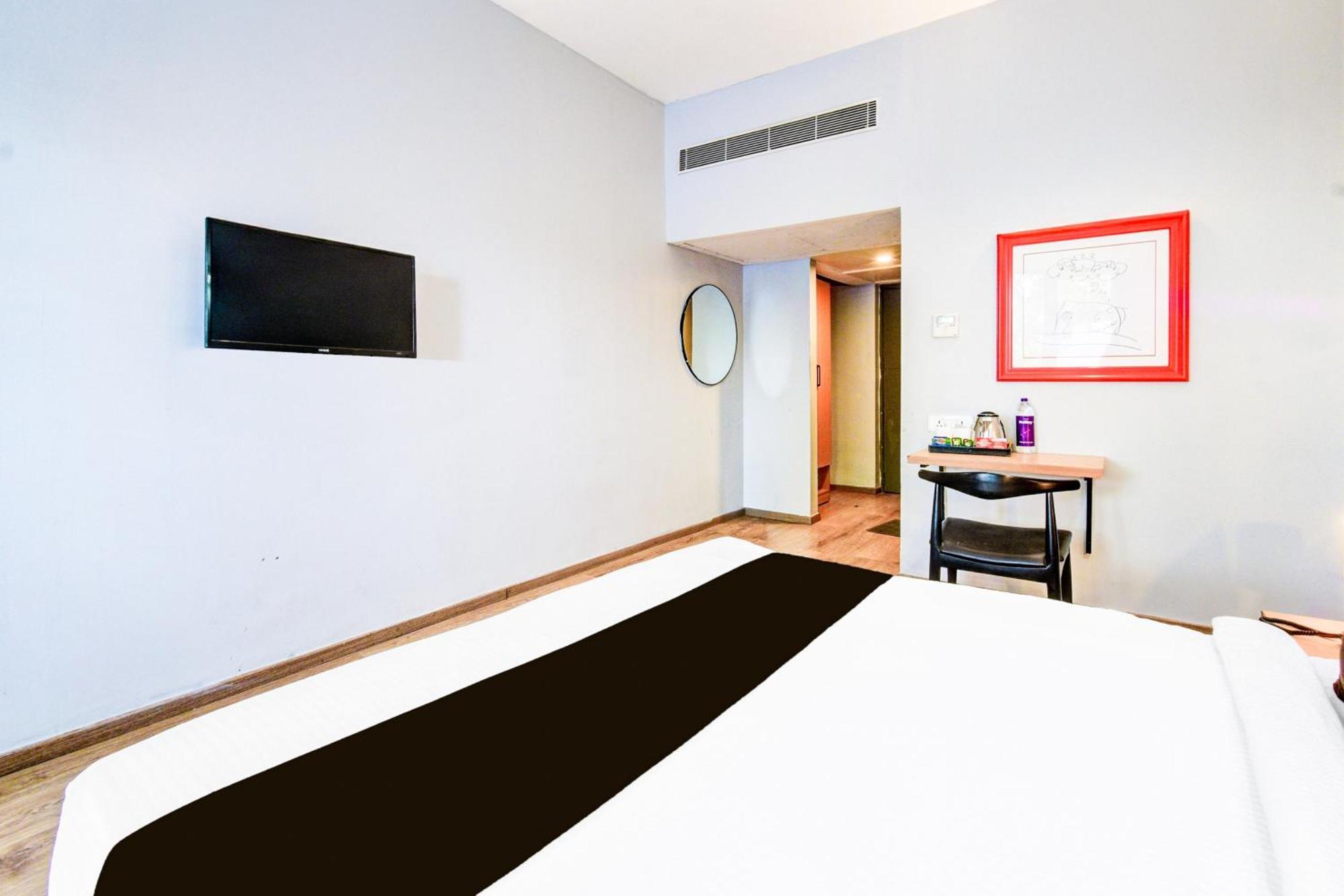 Super Townhouse Lakdikapul 호텔 하이데라바드 외부 사진